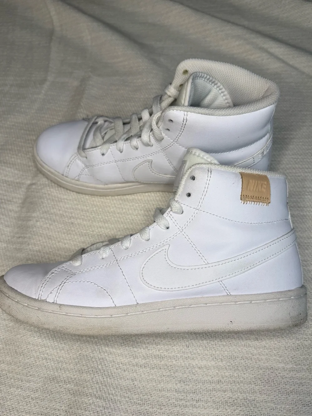 Nike Court Royale 2 Mid